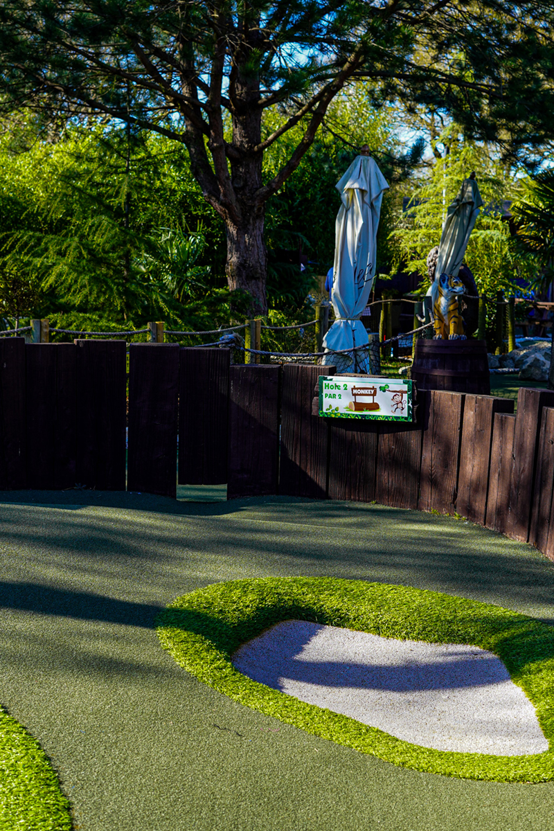 Metro Adventure Golf